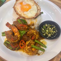 พริกแกงใต้หน่อไม้ต้มราดข้าว