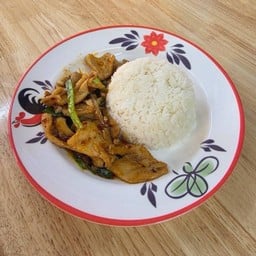 ผัดพริกเผาราดข้าว