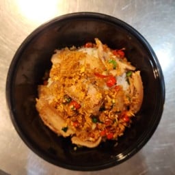 กรอบคั่วเกลือ - THE KROB KUA (หมูกรอบคั่วพริกเกลือ)