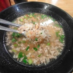 อรุณี เย็นตาโฟ