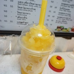 น้ำปั่นหน้าร้านชะอำรำลึก