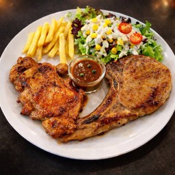 เซตจับคู่7  สเต็กพอร์คช็อปและไก่สไปซี่