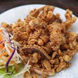 หมึกทอดกระเทียม