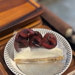 เชอร์รี่ ชีสพาย