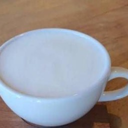 Hot Milk 熱牛奶
