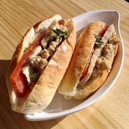 ขนมปังญวนยัดไส้ ธรรมดา