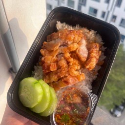 หมูทอดฟินฟิน