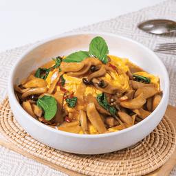 ข้าวไข่ข้นกระเพราเห็ด (มังสวิรัติ)