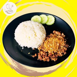 ข้าวหมูสับผัดกระเทียม