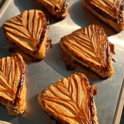 Chausson aux พาย