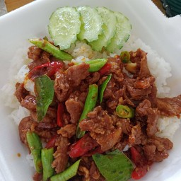 กระเพาจานบึ้ม - ตำบักหุ่งยำนัวส์