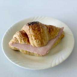 Croissant Ham&Cheddar Cheese