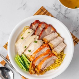 บะหมี่ไก่ตอนรวมมิตร