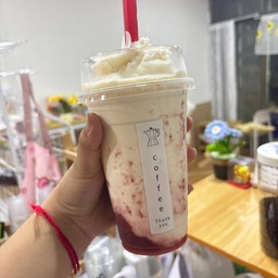 นมสดสตอเบอร์รี่