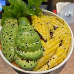 สลัดผักอาโวคาโดข้าวโพด