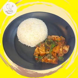 ข้าวกะเพราหมูกรอบ