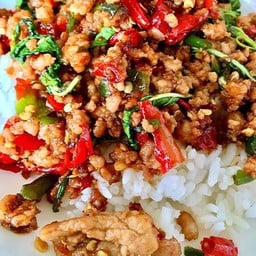 กะเพราหมูสับ