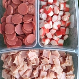 ข้าวไข่เจียว&ผัดไทยโบราณ(หน้าเซเว่นนาฏศิลป์)