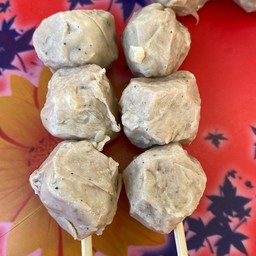 ลูกชิ้นทอด 3 ออ - ข้างเซเว่นคอกวัว