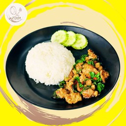 ข้าวกะเพราหมูชิ้น