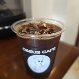 OZEUS CAFE -