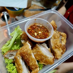 ไก่ทอด น้ำจิ้มแจ่ว