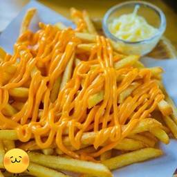 เฟรนช์ฟรายส์ (เส้นเล็ก) ราดซอสทูโทน