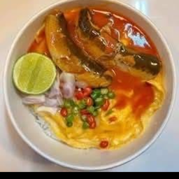 ขัาวไข่เจียว+ยำปลากระป๋อง