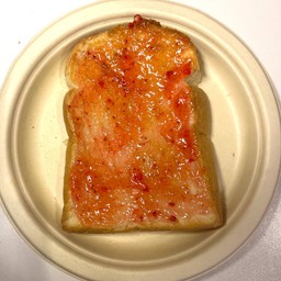 ขนมปังแยมสตอเบอรี่