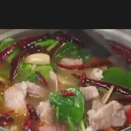 @1 . ต้มแซ่บไก่