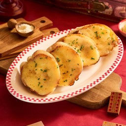 A6 Cheesy Garlic Bread ขนมปังกระเทียมชีส