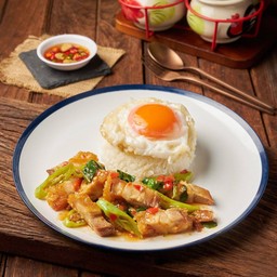 ข้าวกระเพราหมูกรอบ