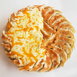 [LM] เกี๊ยวซ่าฮาล์ฟชีส 30 ชิ้น