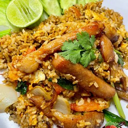 ข้าวผัดโบราณหมูแดดเดียว