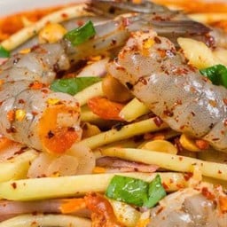 ยำมะม่วงกุ้งสด