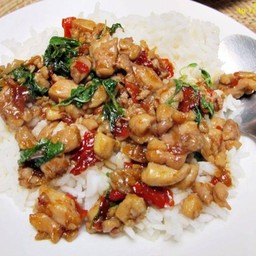 กับข้าวบ้านแตมป์(ข้าวหมูทอด ไก่ทอด กะเพรา)
