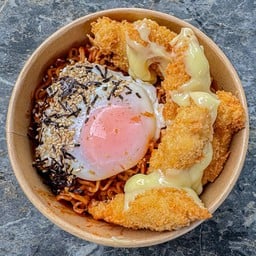 ซัมยังราเมนแห้งรสเผ็ด/ไข่ลาวา/ไก่ทอดกรอบซอสเลมอน