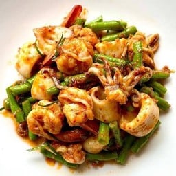 อิ่มพุงพลุ้ย