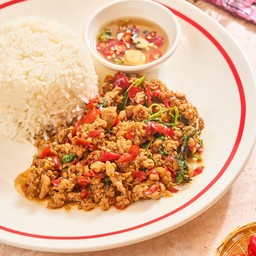 TH4 Pad Kra Prao ผัดกระเพรา