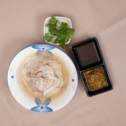 ( ရခိုင်မုန့်တီ ) ยำยะไข่ / Rakhine Montti Soup