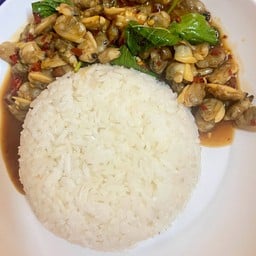 กระเพราหอยลาย(ราดข้าว)