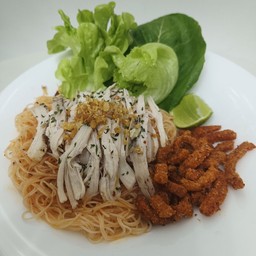 หมี่คลุกไก่ฉีก(เผ็ดแซ่บ)