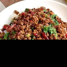 ชอบม่ะ กระเพราป่าพริกแห้ง