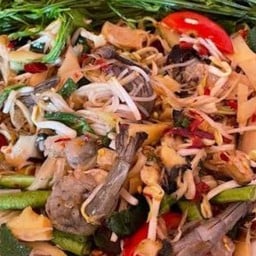 แซ่บนัวร์ครกแตกอุบลฯ