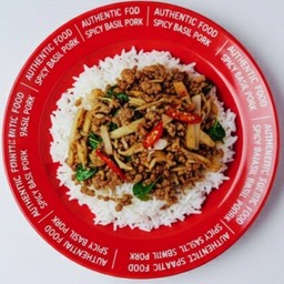 กะเพราหมูสับใส่หน่อไม้ดองราดข้าวหอมมะลิ 180 กรัม