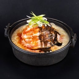 ราเมนหม้อไฟหมูคุโรบูตะกระเทียมดำ