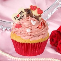 Butter Strawberry Cream Cupcake (สตรอเบอร์รี่บัตเตอร์ครีมคัพเค้ก)