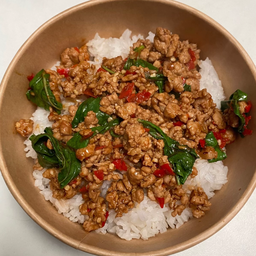 ร้ายก๋วยเตี๋ยวเจ๊ไพ ตามสั่ง พานทอง