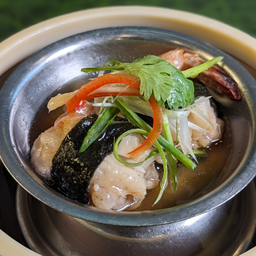 ติ่มซำ - กุ้งนึ่งซีอิ้ว Steamed Shrimp with Soy Sauce.