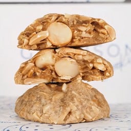 Almond Macadamia